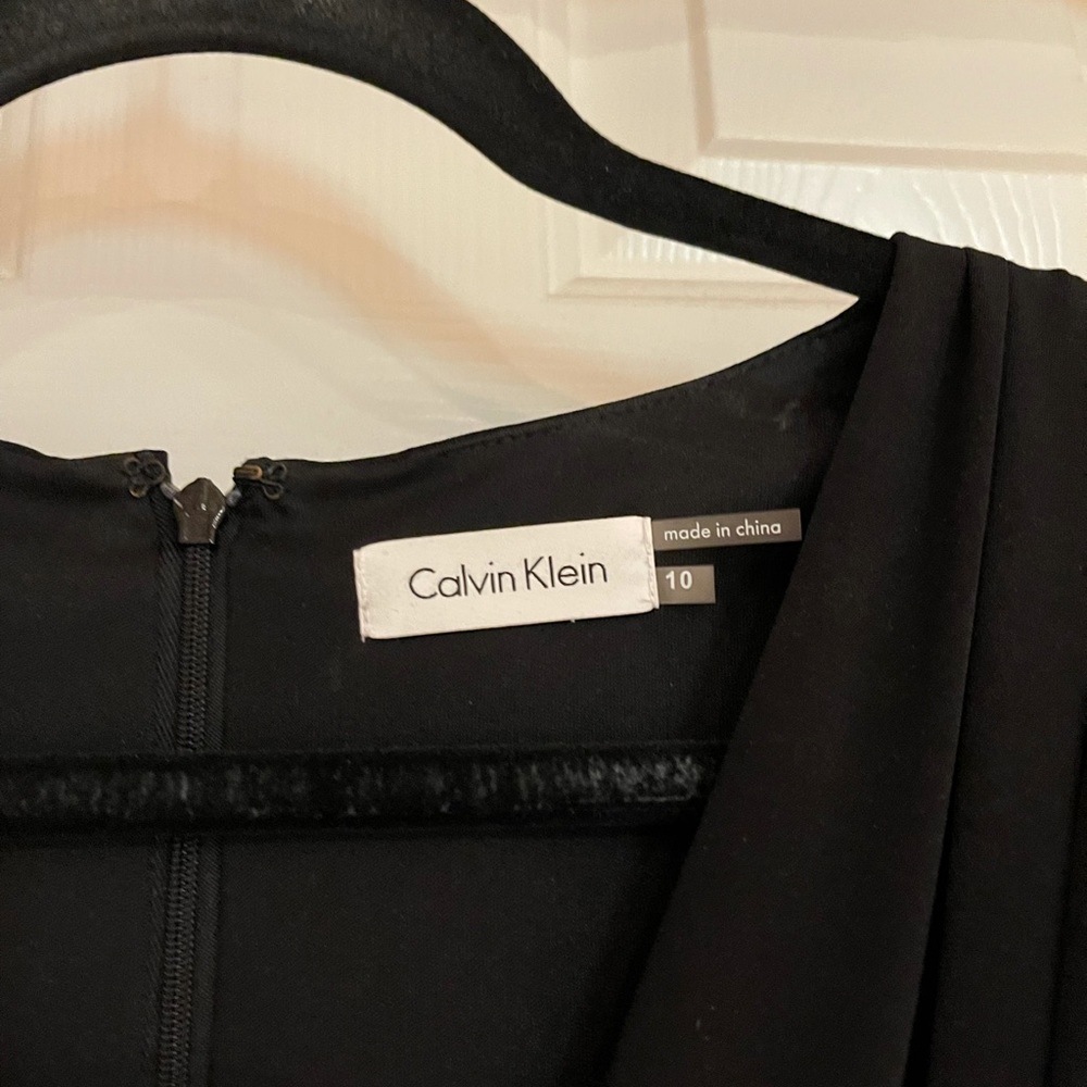 Calvin Klein Worn Once Size 10 - image 2